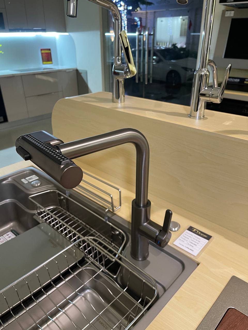 Vòi rửa bát VINTECH VT-012A