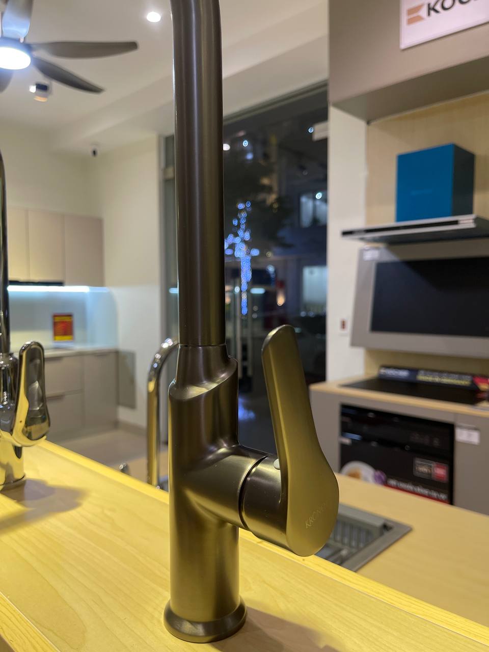 Vòi rửa bát KRONEN KN-907 - Ảnh 2
