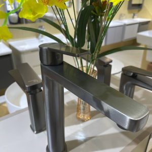 Vòi lavabo VT-023