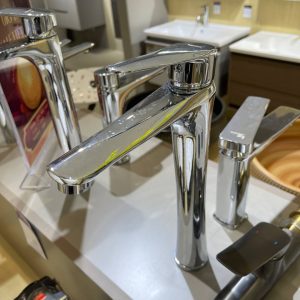 Vòi lavabo HT202BB