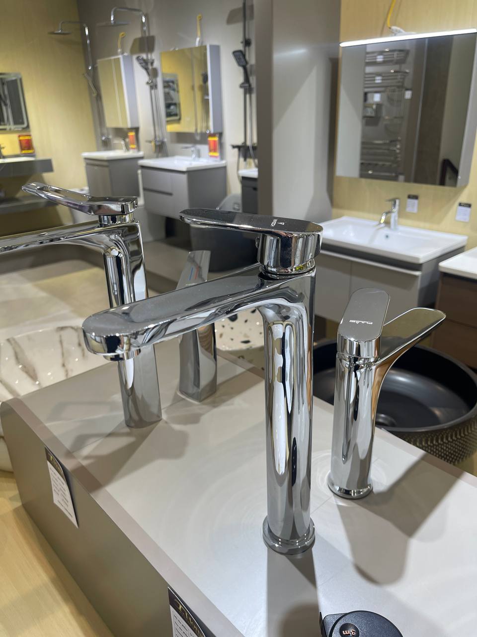 Vòi lavabo VINTECH VT-C125