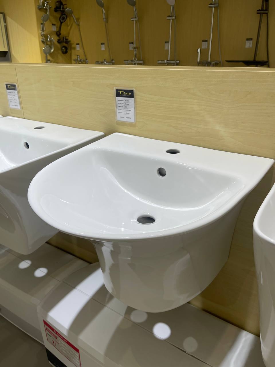 Lavabo treo tròn T-531