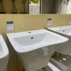 Lavabo treo liền khối vuông HC-4200